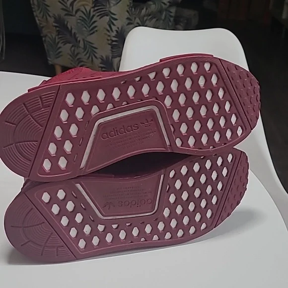 Adidas NMD R1 Shoes - Picture 5 of 5